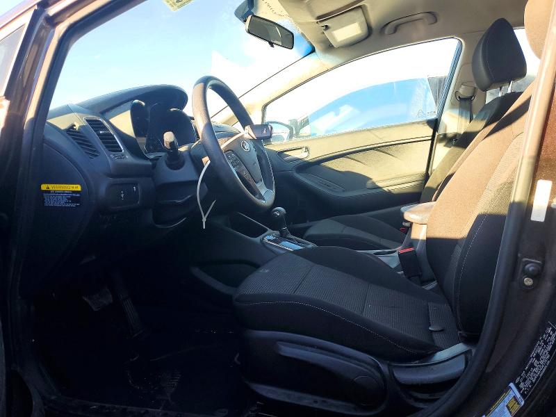 Photo 7 from auction – 2018 KIA FORTE LX with VIN 3KPFK4A70JE176790