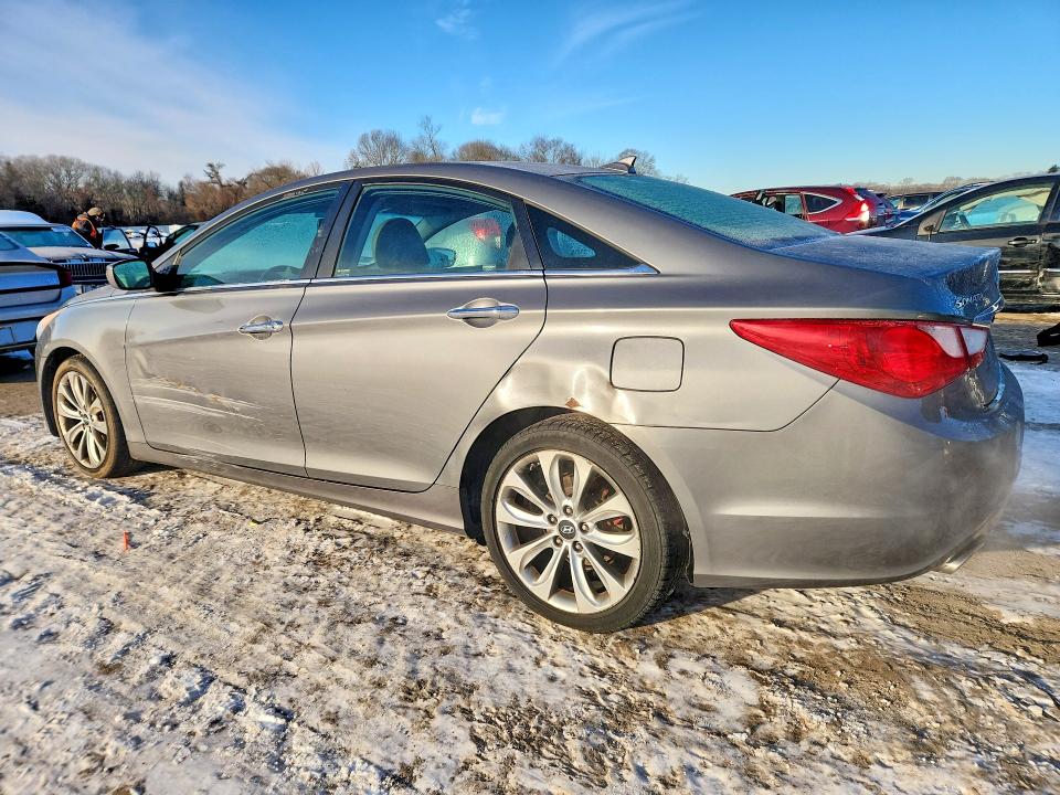 Zdjęcie 2 z aukcji – 2013 HYUNDAI SONATA SE z VIN 5NPEC4AC2DH645285