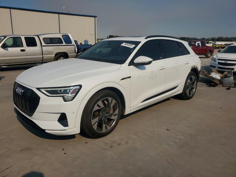 AUDI E-TRON 2022 with VIN WA1AAAGE2NB037971 - Photo from auction