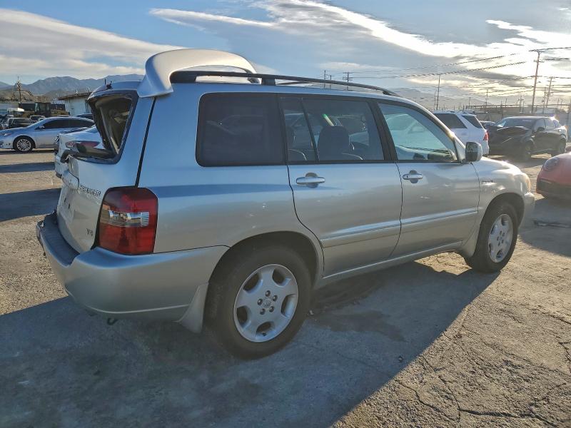 Foto 3 de la subasta – 2006 TOYOTA HIGHLANDER con VIN JTEDP21A260108429
