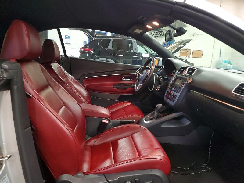 Photo 10 from auction – 2012 VOLKSWAGEN EOS LUX with VIN WVWFW7AH2CV004533