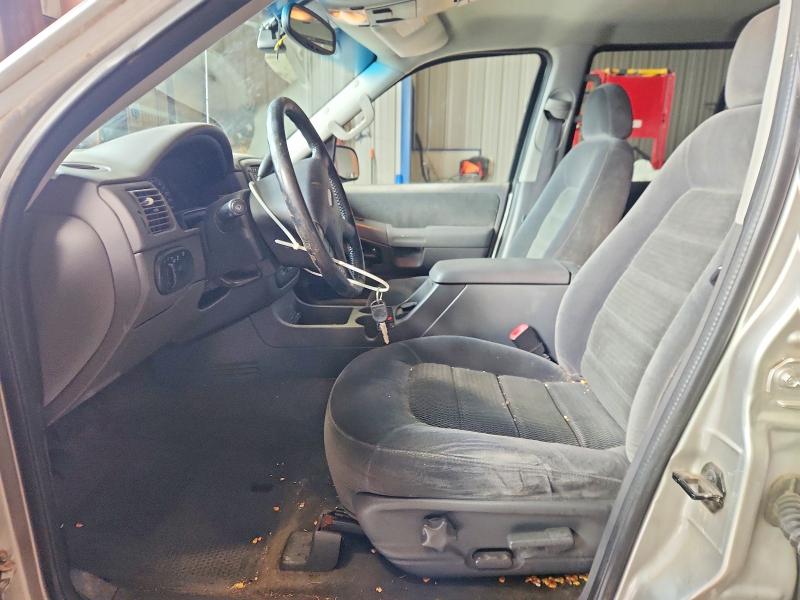 Photo 7 from auction – 2002 FORD EXPLORER 2 with VIN 1FMZU73E42UC91315