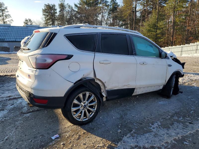 Photo 3 from auction – 2017 FORD ESCAPE with VIN 1FMCU9JD0HUE61853