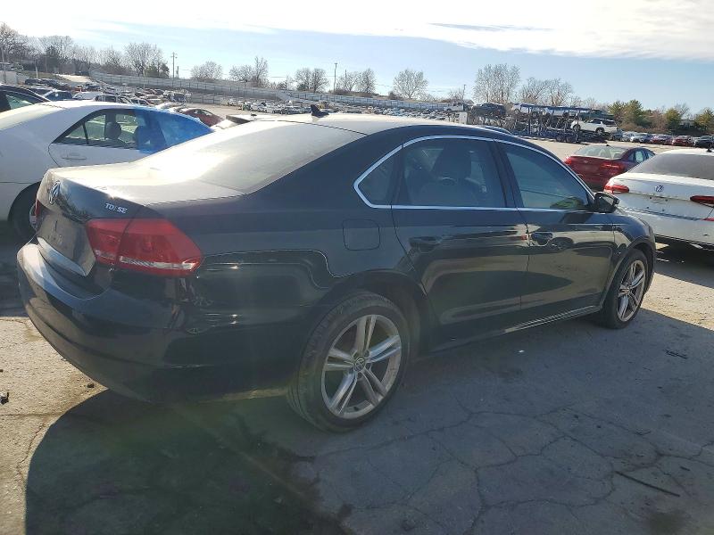Photo 3 from auction – 2015 VOLKSWAGEN PASSAT SE with VIN 1VWBV7A31FC007054