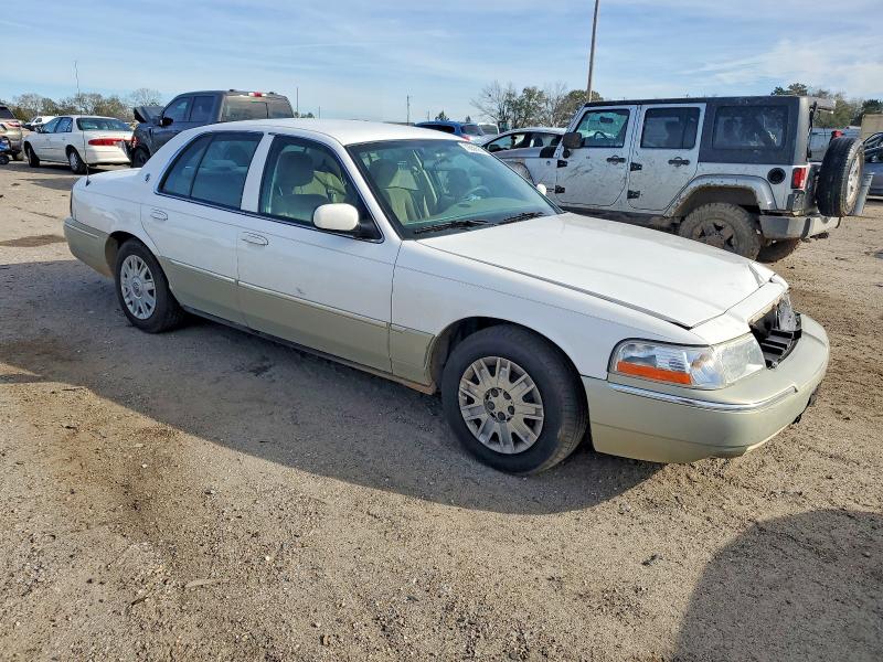 Photo 4 from auction – 2005 MERCURY GRAND MARQ with VIN 2MEFM74W55X611316