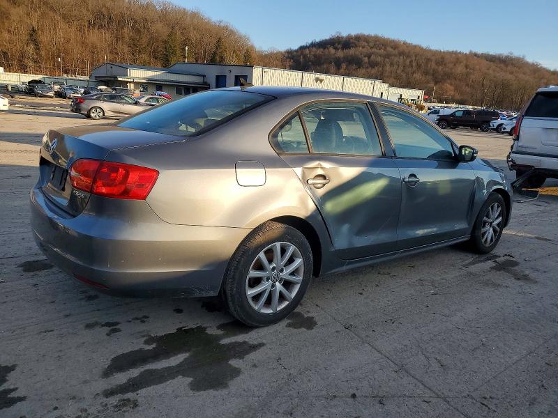 Photo 3 from auction – 2012 VOLKSWAGEN JETTA SE with VIN 3VWDP7AJ6CM397385