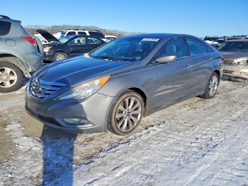 HYUNDAI SONATA SE 2013 z numerem VIN 5NPEC4AC2DH645285 - Zdjęcie z aukcji