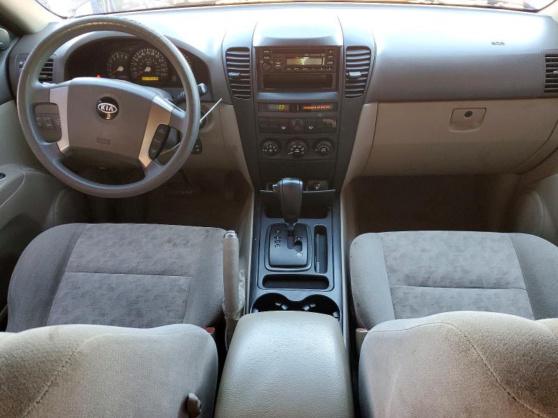 Photo 8 from auction – 2006 KIA SORENTO EX with VIN KNDJD733565569266