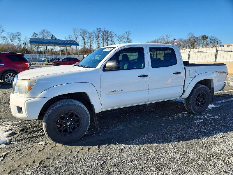 TOYOTA TACOMA DOU 2015 with VIN 3TMLU4EN8FM202149 - Photo from auction