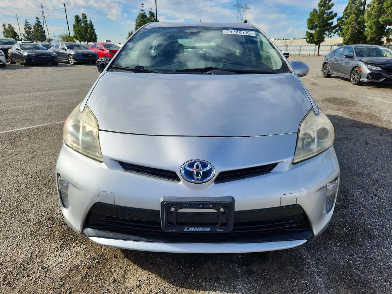 Photo 5 from auction – 2013 TOYOTA PRIUS with VIN JTDKN3DU5D1683483