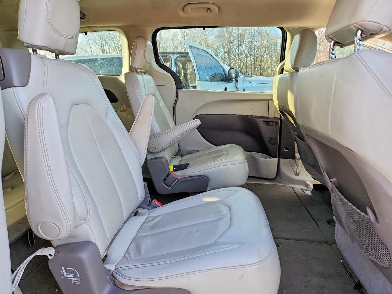 Photo 11 from auction – 2020 CHRYSLER PACIFICA with VIN 2C4RC1BG5LR115735