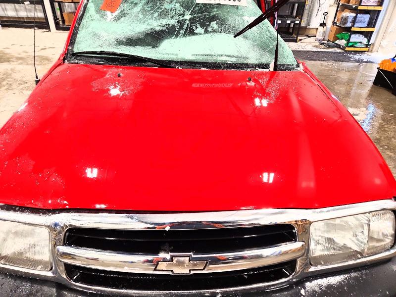 Photo 11 from auction – 2003 CHEVROLET TRACKER with VIN 2CNBJ13C236920124