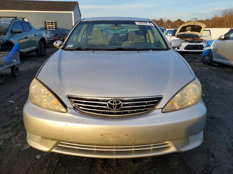 Photo 5 from auction – 2005 TOYOTA CAMRY LE with VIN 4T1BF32K85U618945