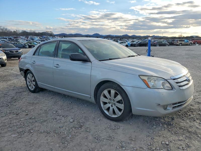 Photo 4 from auction – 2005 TOYOTA AVALON XL with VIN 4T1BK36BX5U051188
