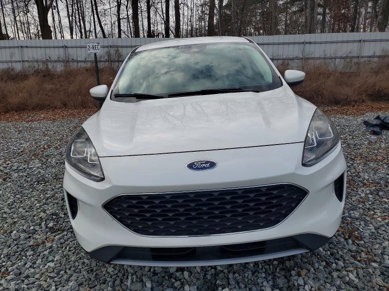 Photo 5 from auction – 2021 FORD ESCAPE SE with VIN 1FMCU9BZ0MUB23731