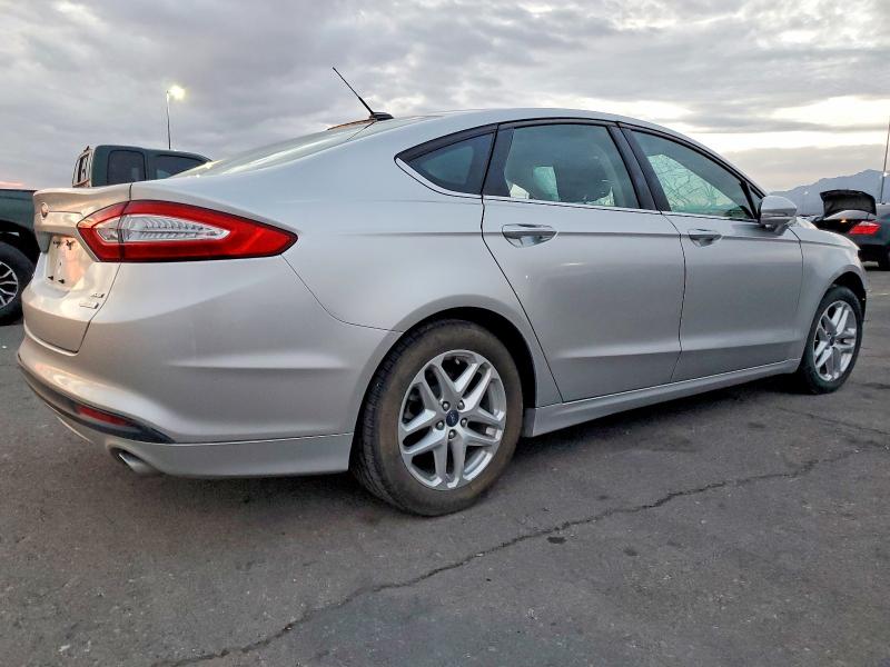 Photo 3 from auction – 2013 FORD FUSION SE with VIN 3FA6P0HR9DR265472