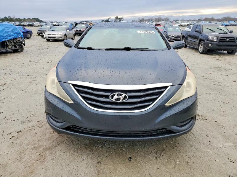 Photo 5 from auction – 2011 HYUNDAI SONATA with VIN 5NPEB4AC6BH102277