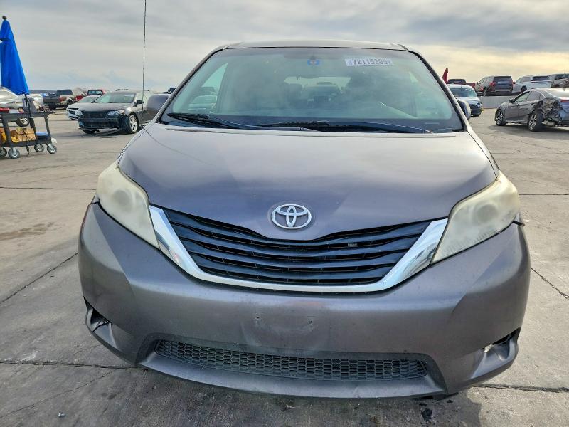 Photo 5 from auction – 2012 TOYOTA SIENNA with VIN 5TDKK3DC7CS207995