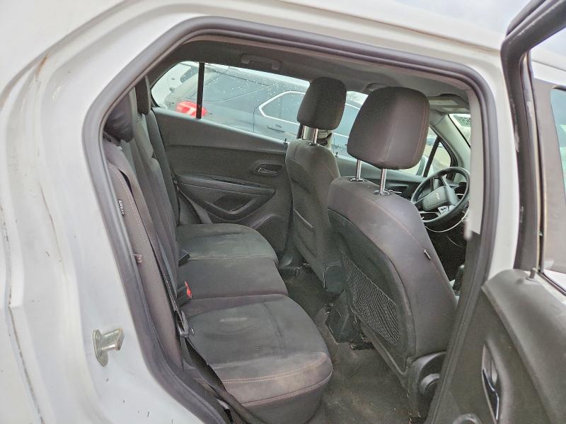 Photo 11 from auction – 2017 CHEVROLET TRAX LS with VIN 3GNCJKSB3HL193108