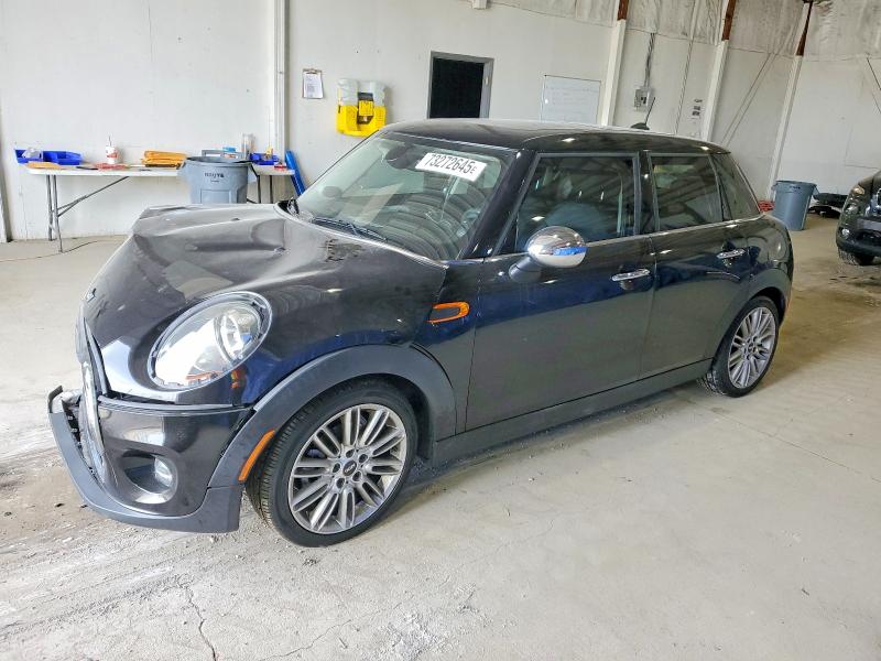 MINI COOPER 2017 with VIN WMWXU1C30H2E19335 - Photo from auction
