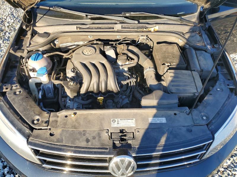 Photo 11 from auction – 2015 VOLKSWAGEN JETTA BASE with VIN 3VW2K7AJ6FM290301