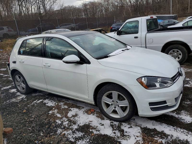 Photo 4 from auction – 2017 VOLKSWAGEN GOLF with VIN 3VW117AU3HM031146