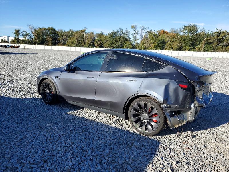 Zdjęcie 2 z aukcji – 2020 TESLA MODEL Y z VIN 5YJYGDEF2LF001420