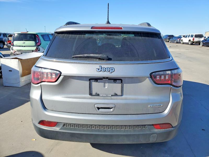 Photo 6 from auction – 2018 JEEP COMPASS LA with VIN 3C4NJCBB5JT102644