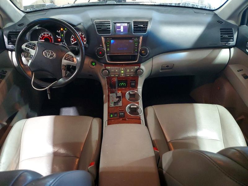 Photo 8 from auction – 2013 TOYOTA HIGHLANDER with VIN 5TDDK3EH5DS199173