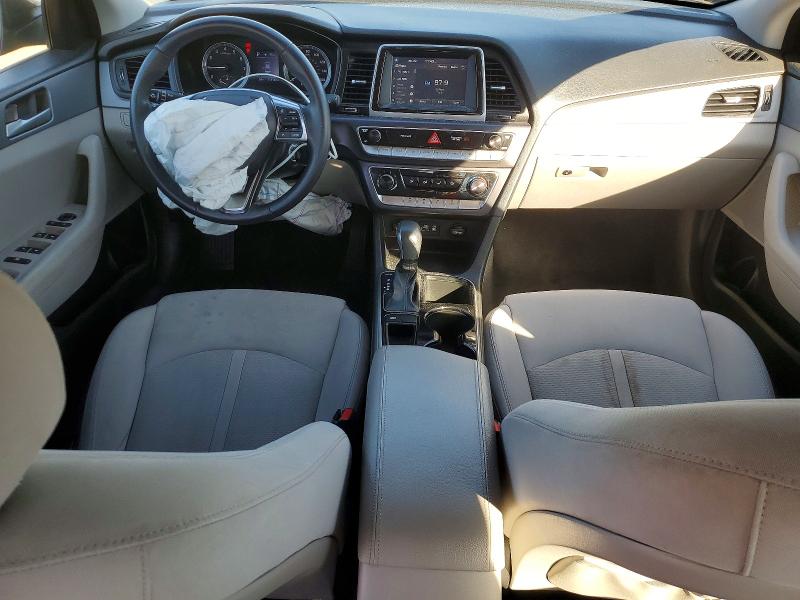 Photo 8 from auction – 2018 HYUNDAI SONATA SE with VIN 5NPE24AF5JH678709