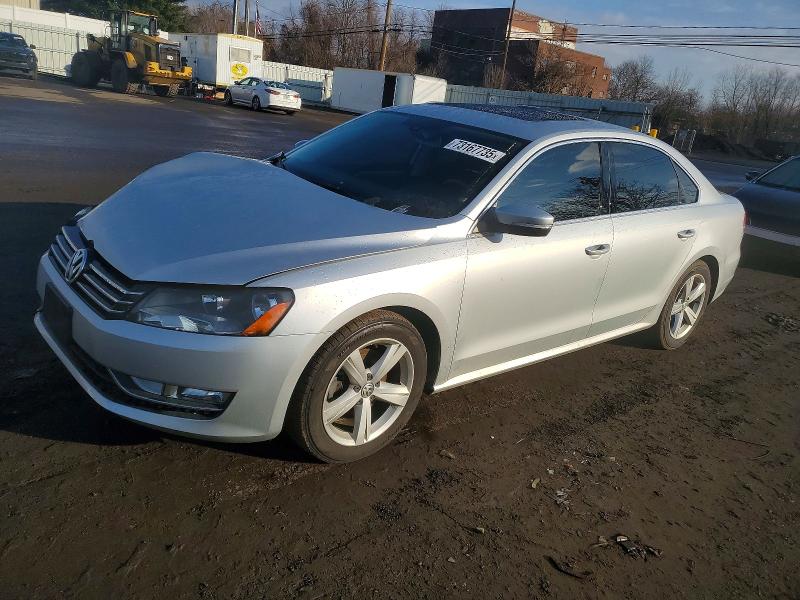 VOLKSWAGEN PASSAT 2015 with VIN 1VWAT7A35FC092112 - Photo from auction
