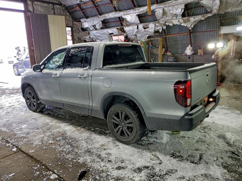 Photo 2 from auction – 2019 HONDA RIDGELINE with VIN 5FPYK3F15KB047292