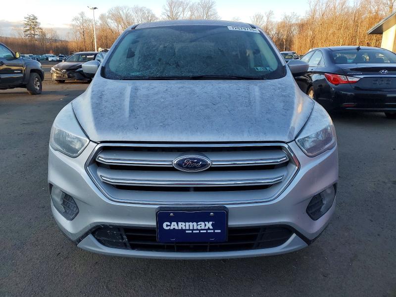 Photo 5 from auction – 2017 FORD ESCAPE SE with VIN 1FMCU9GD2HUD91425