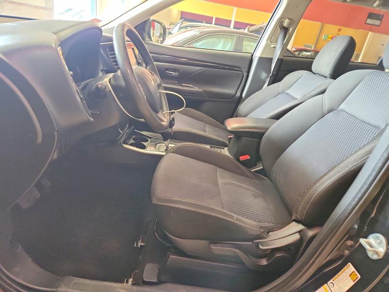 Photo 7 from auction – 2019 MITSUBISHI OUTLANDER with VIN JA4AZ3A32KZ048337