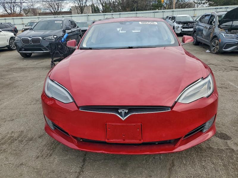 Photo 5 from auction – 2016 TESLA MODEL S with VIN 5YJSA1E21GF138910