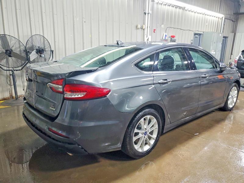 Photo 3 from auction – 2020 FORD FUSION with VIN 3FA6P0HD6LR228205