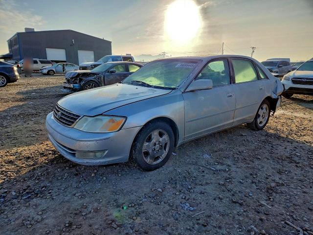TOYOTA AVALON 2003 with VIN 4T1BF28B53U273615 - Photo from auction