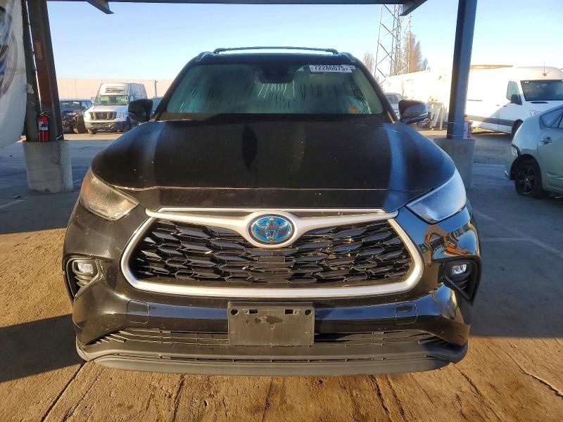 Photo 5 from auction – 2022 TOYOTA HIGHLANDER with VIN 5TDHBRCH7NS556121