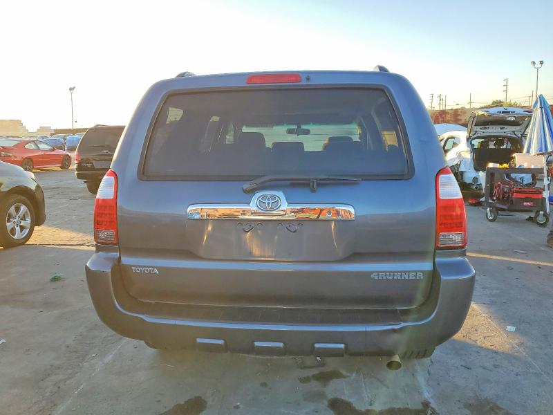 Photo 6 from auction – 2006 TOYOTA 4RUNNER SR with VIN JTEZU14R068057900