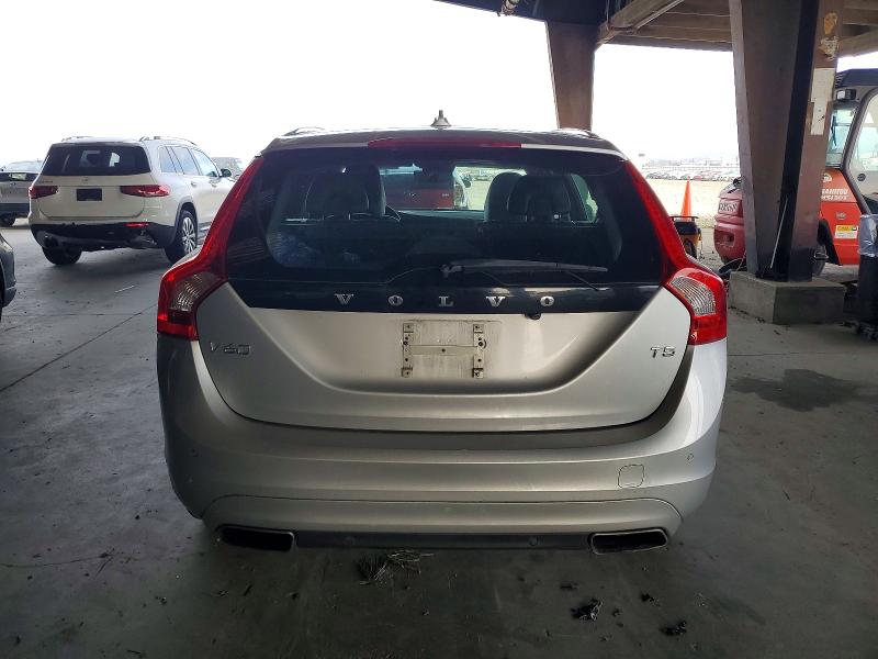 Zdjęcie 6 z aukcji – 2016 VOLVO V60 z VIN YV140MEK6G1304872