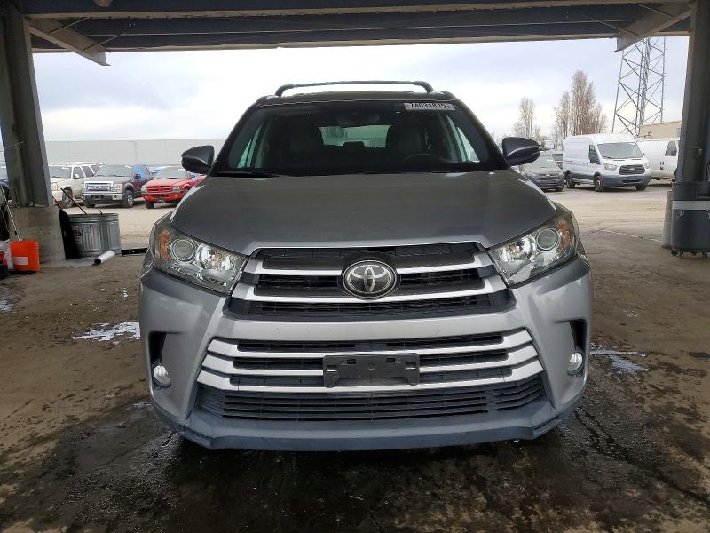 Foto 5 de la subasta – 2018 TOYOTA HIGHLANDER con VIN 5TDJZRFH1JS548941