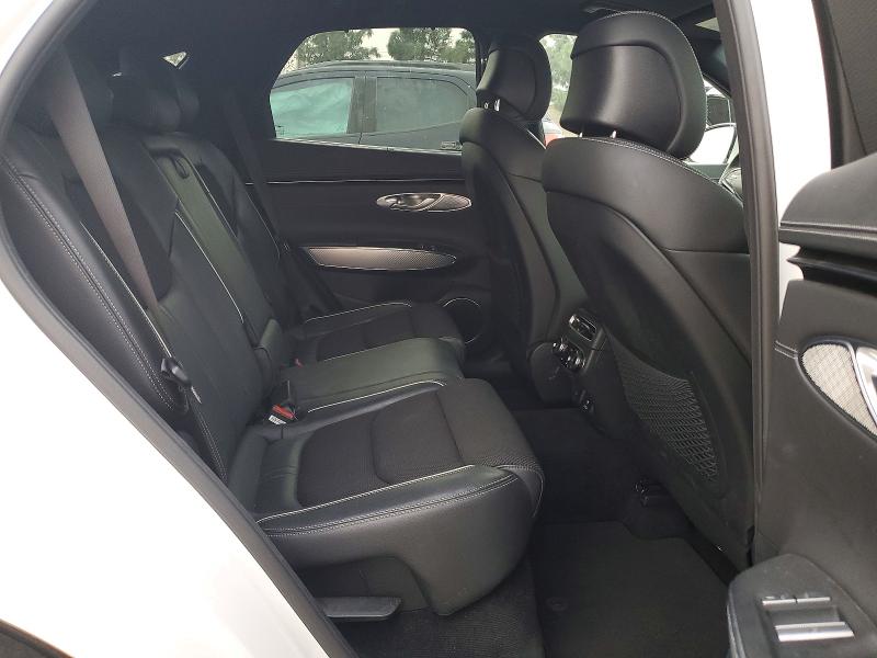 Photo 10 from auction – 2023 GENESIS GV70 with VIN KMUMADTB2PU101849
