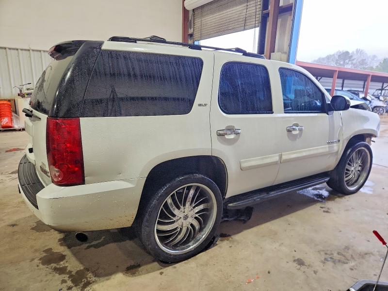 Photo 3 from auction – 2007 GMC YUKON with VIN 1GKFC13047R265744