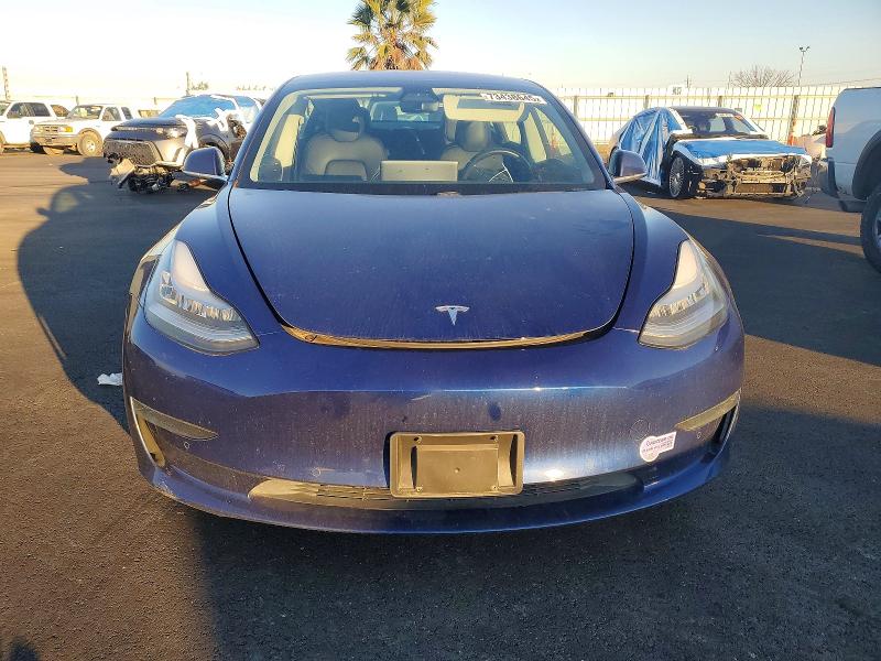Photo 5 from auction – 2018 TESLA MODEL 3 with VIN 5YJ3E1EA9JF160760