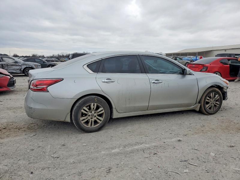 Zdjęcie 3 z aukcji – 2015 NISSAN ALTIMA z VIN 1N4AL3AP1FN364020