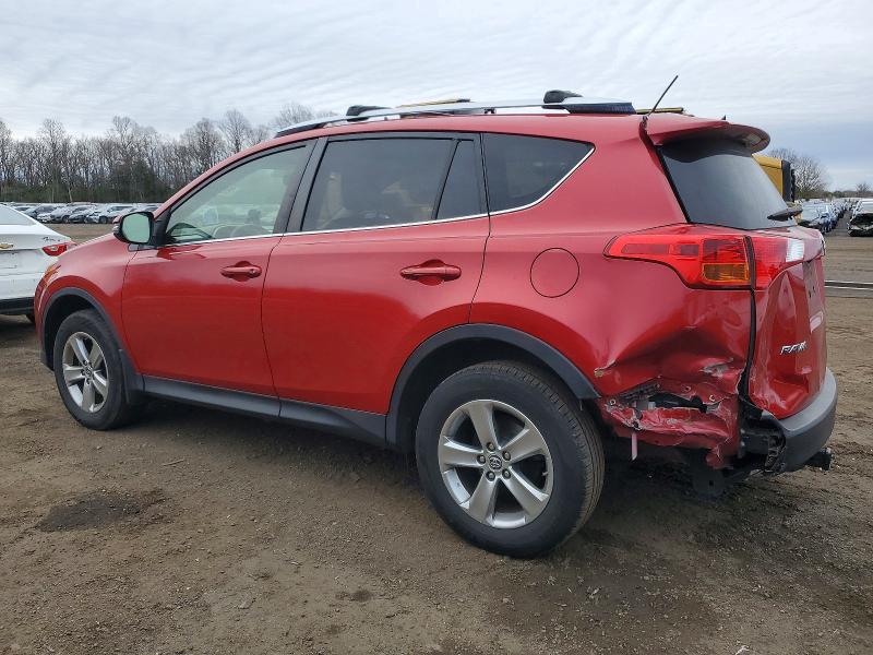 Photo 2 from auction – 2015 TOYOTA RAV4 XLE with VIN JTMRFREV4FJ049946