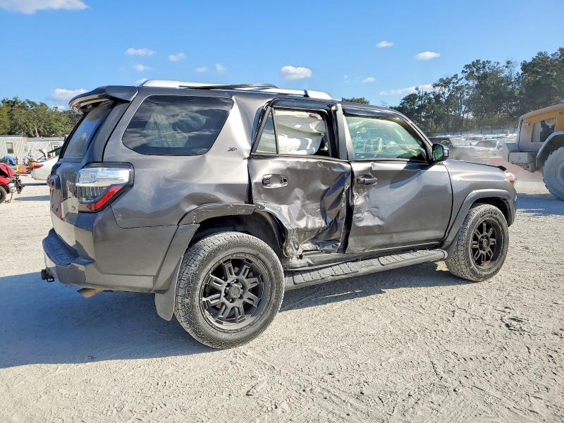Photo 3 from auction – 2016 TOYOTA 4RUNNER with VIN JTEBU5JR1G5376920
