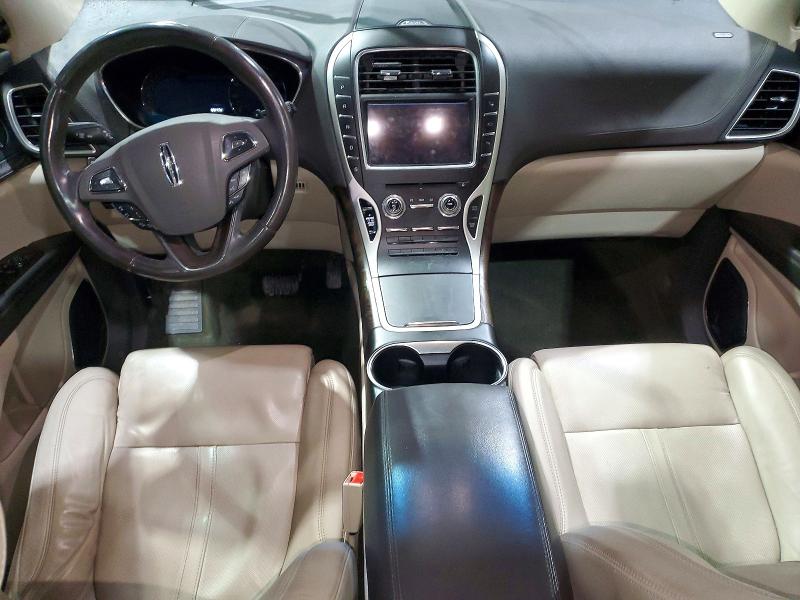 Zdjęcie 8 z aukcji – 2016 LINCOLN MKX RESERV z VIN 2LMTJ8LP5GBL57085