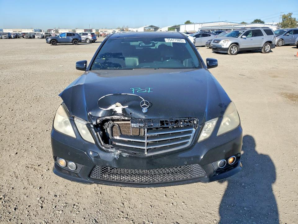 Photo 5 from auction – 2010 MERCEDES-BENZ E with VIN WDDHF5GB4AA073301