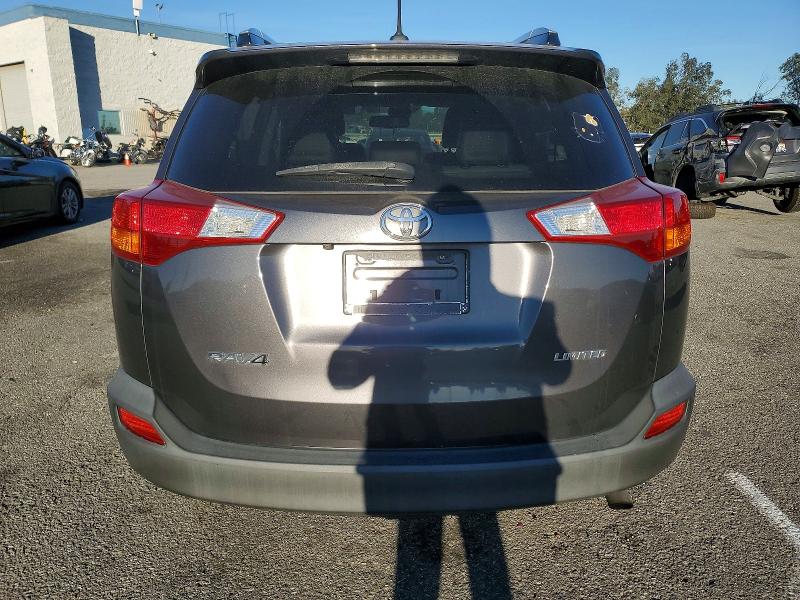 Photo 6 from auction – 2015 TOYOTA RAV4 with VIN 2T3YFREV4FW158226